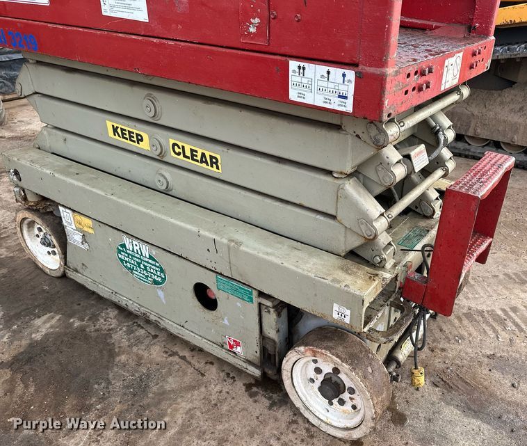 image for item LO9446 Sky Jack SJIII 3219  scissor lift