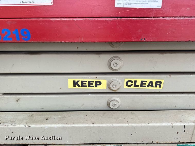image for item LO9446 Sky Jack SJIII 3219  scissor lift