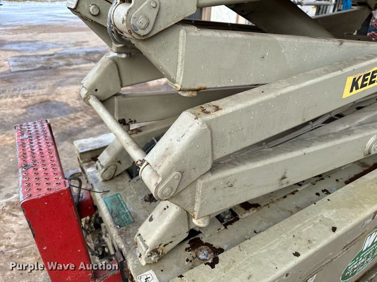 image for item LO9446 Sky Jack SJIII 3219  scissor lift