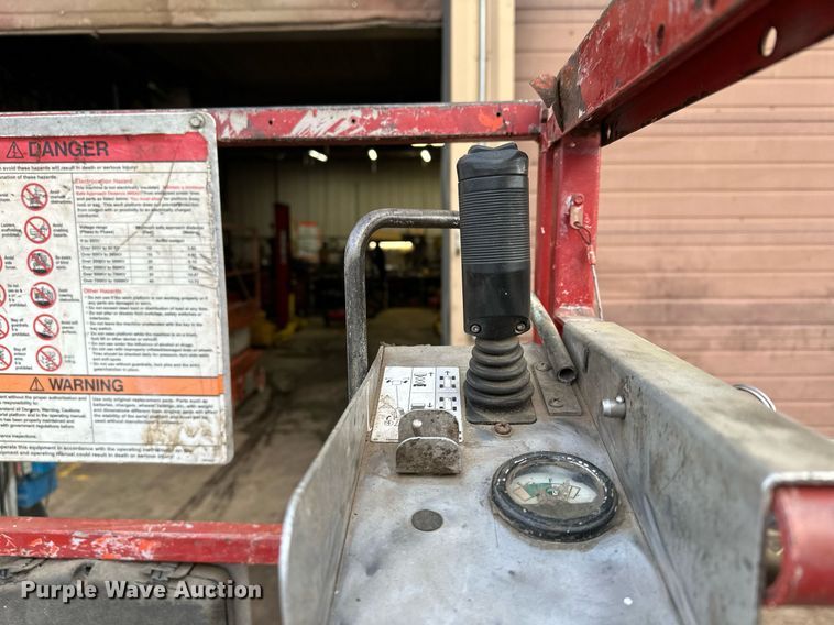 image for item LO9446 Sky Jack SJIII 3219  scissor lift