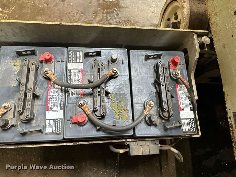 image for item LO9446 Sky Jack SJIII 3219  scissor lift