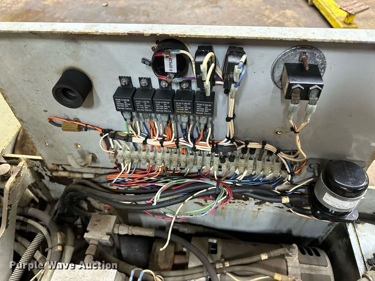 image for item LO9446 Sky Jack SJIII 3219  scissor lift