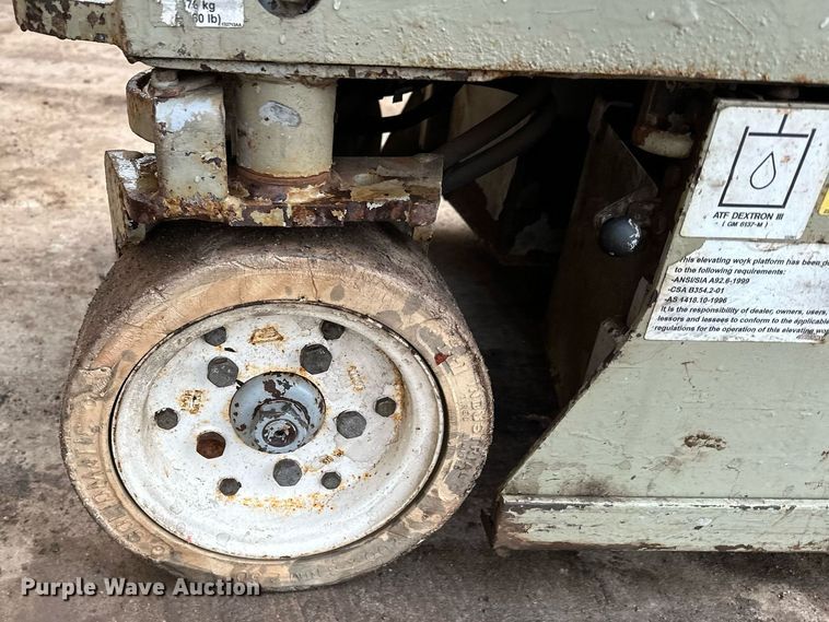 image for item LO9446 Sky Jack SJIII 3219  scissor lift