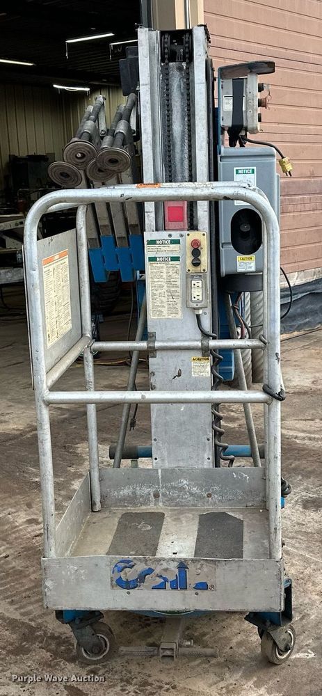 image for item LO9447 Genie AWP24  vertical lift