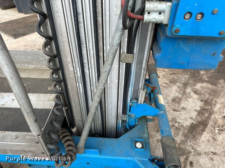 image for item LO9447 Genie AWP24  vertical lift