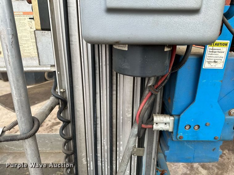 image for item LO9447 Genie AWP24  vertical lift