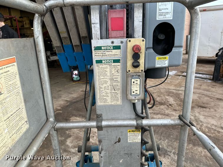 image for item LO9447 Genie AWP24  vertical lift