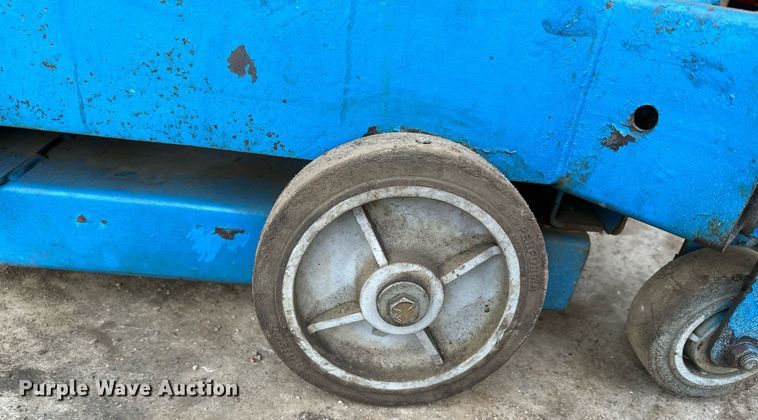 image for item LO9447 Genie AWP24  vertical lift