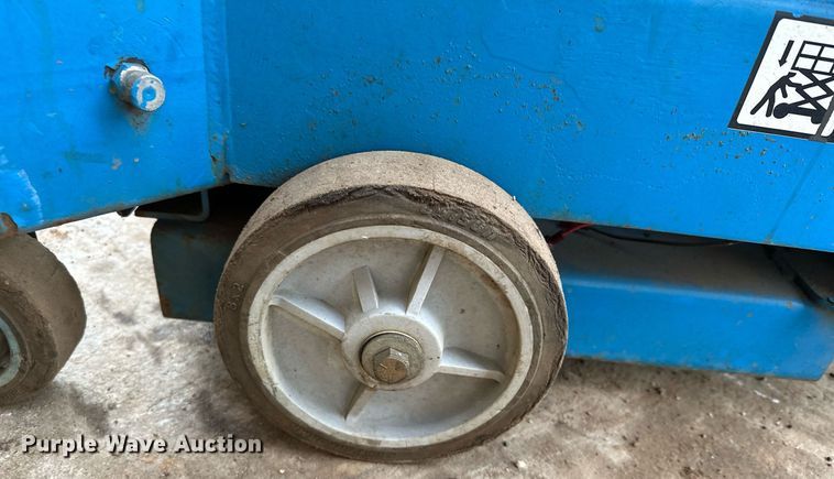 image for item LO9447 Genie AWP24  vertical lift