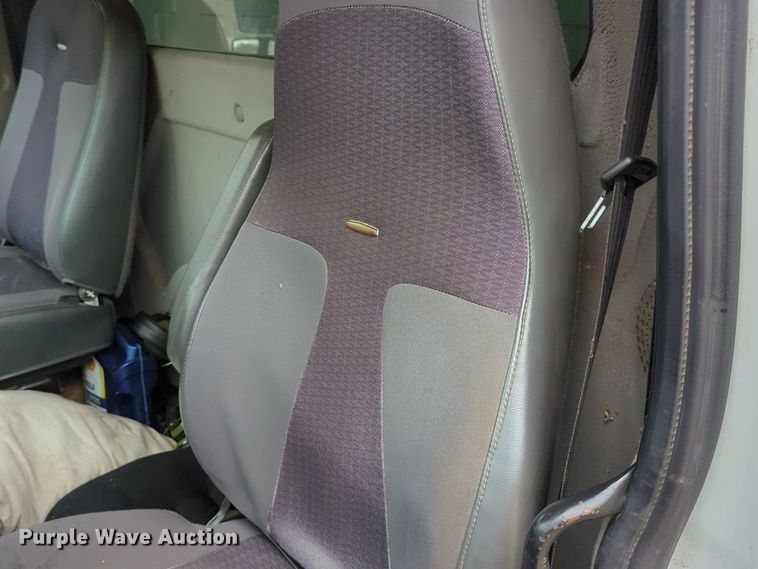 image for item LY9503 2012 International DuraStar 4300  chipper truck