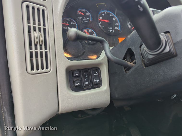 image for item LY9503 2012 International DuraStar 4300  chipper truck