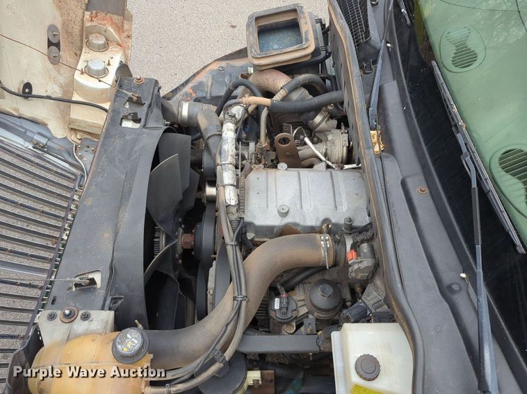 image for item LY9503 2012 International DuraStar 4300  chipper truck