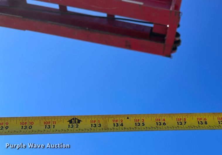 image for item NA9698 2005 Freightliner Business Class M2  crane truck