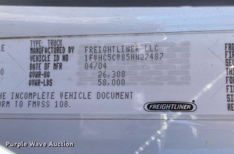 image for item NA9698 2005 Freightliner Business Class M2  crane truck