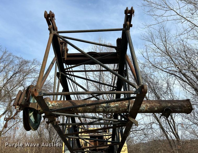 image for item NE9682 1970 American 5299  crane