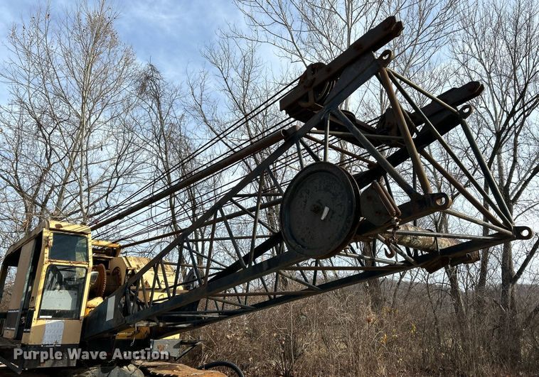 image for item NE9682 1970 American 5299  crane