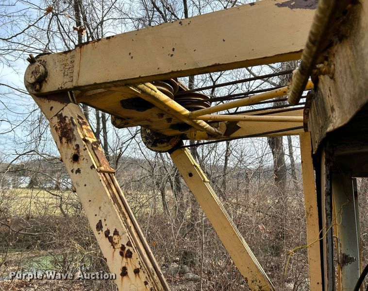 image for item NE9682 1970 American 5299  crane