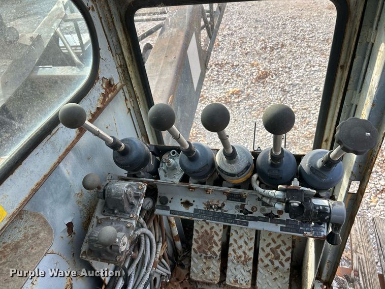 image for item NE9682 1970 American 5299  crane