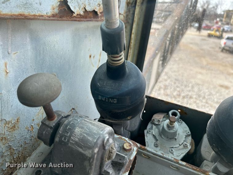 image for item NE9682 1970 American 5299  crane