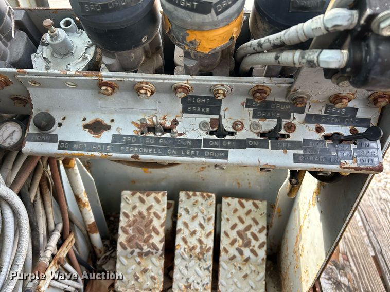 image for item NE9682 1970 American 5299  crane