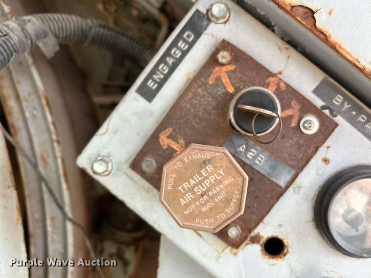 image for item NE9682 1970 American 5299  crane