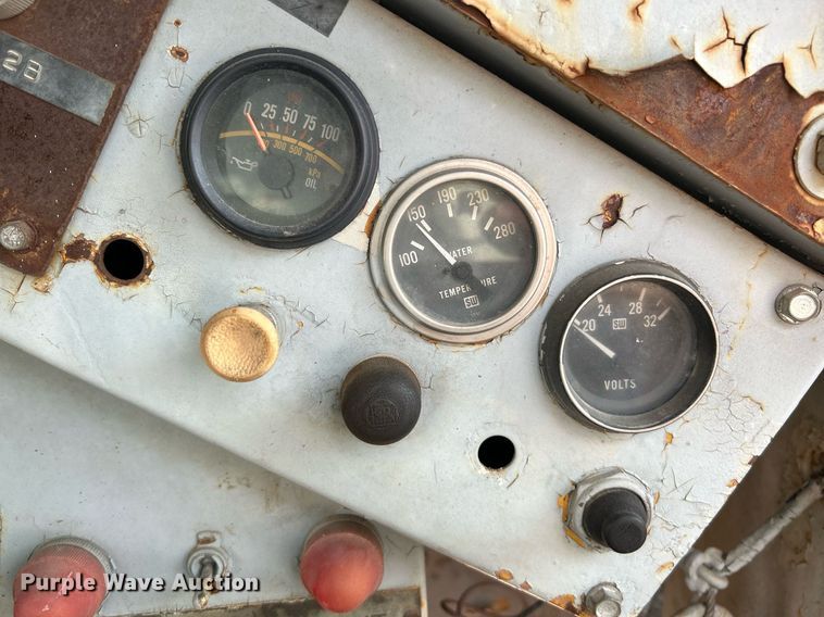 image for item NE9682 1970 American 5299  crane