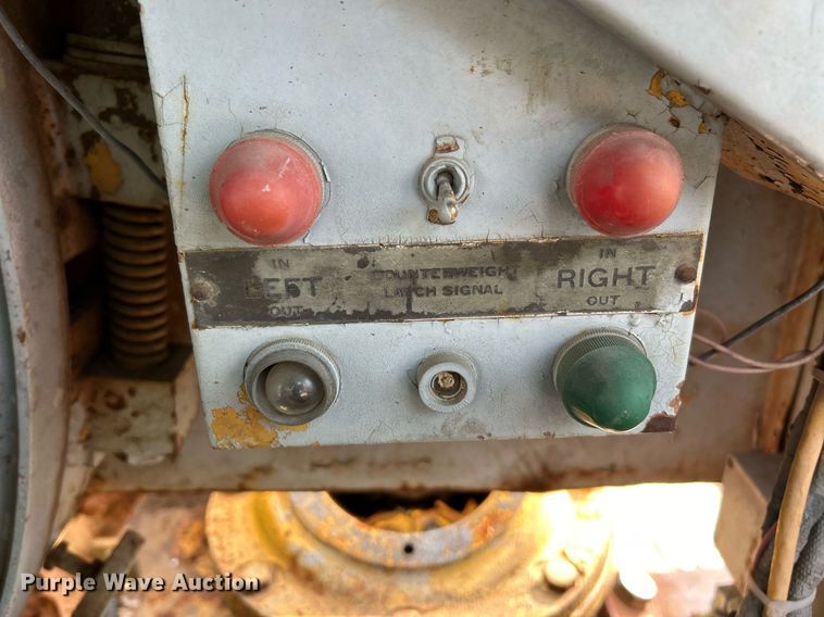 image for item NE9682 1970 American 5299  crane