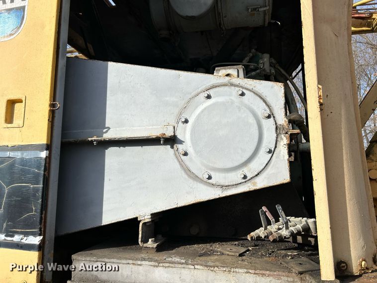 image for item NE9682 1970 American 5299  crane