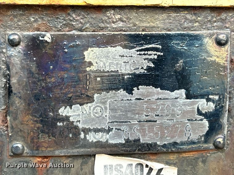 image for item NE9682 1970 American 5299  crane