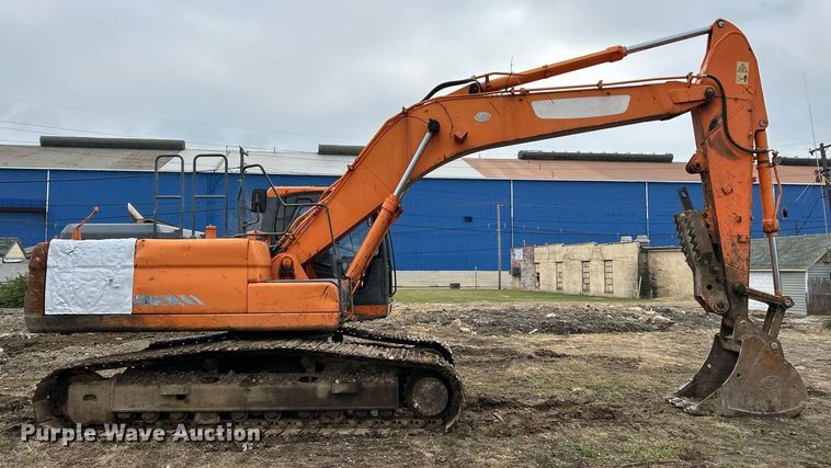 image for item NE9689 2011 Doosan DX255LC  excavator