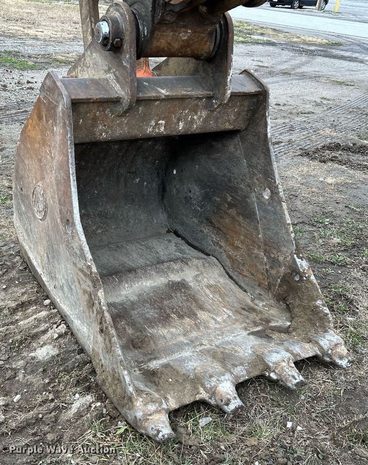 image for item NE9689 2011 Doosan DX255LC  excavator