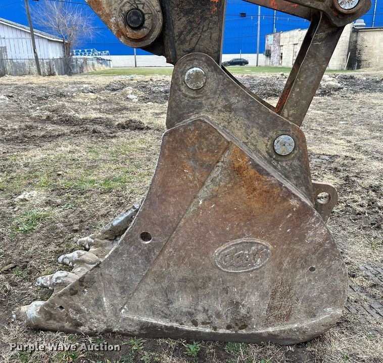 image for item NE9689 2011 Doosan DX255LC  excavator