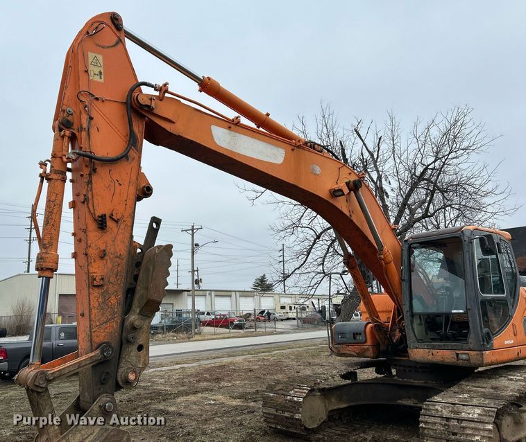 image for item NE9689 2011 Doosan DX255LC  excavator