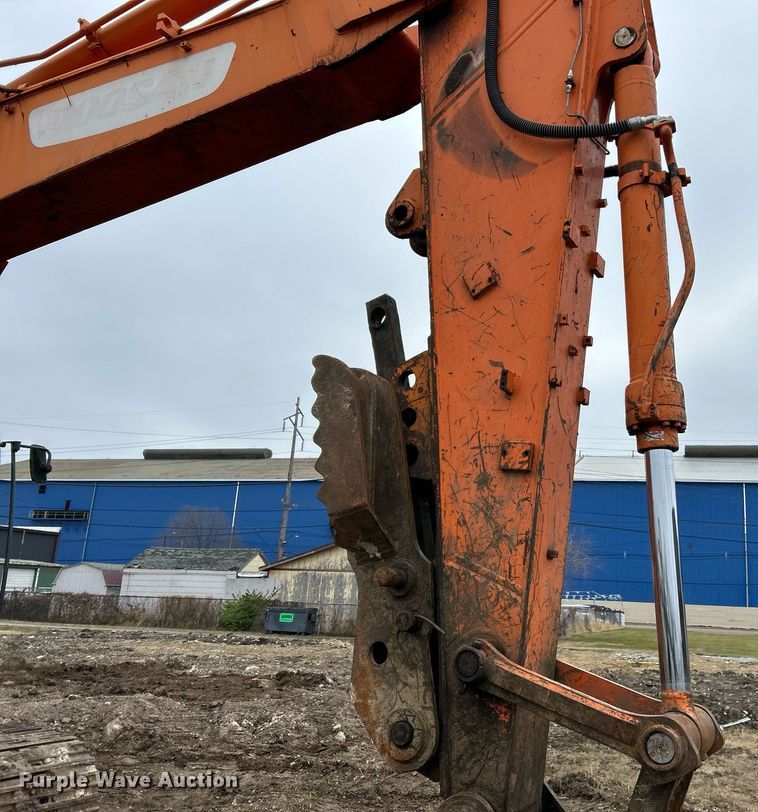 image for item NE9689 2011 Doosan DX255LC  excavator