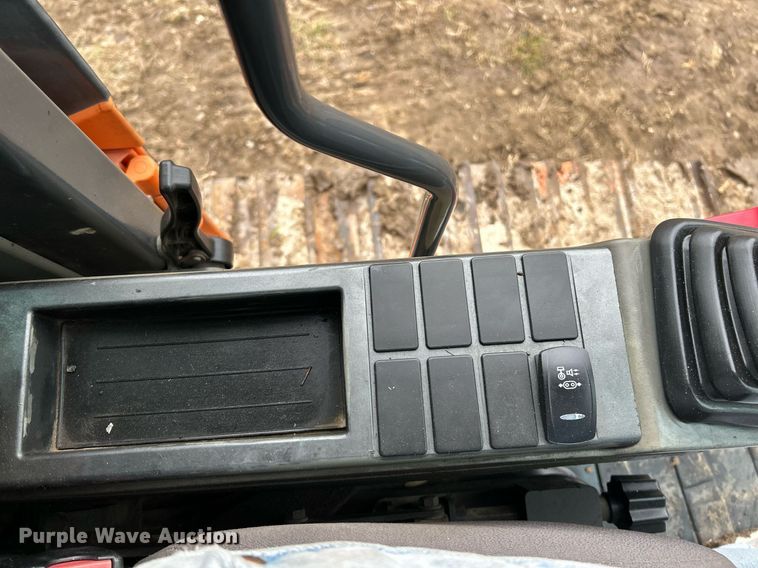 image for item NE9689 2011 Doosan DX255LC  excavator