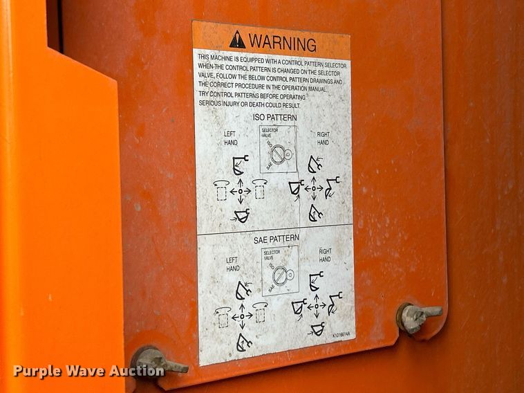 image for item NE9689 2011 Doosan DX255LC  excavator