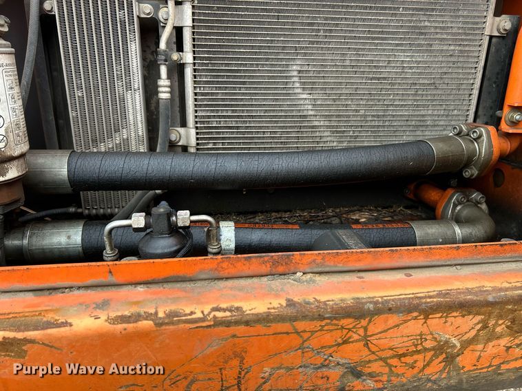 image for item NE9689 2011 Doosan DX255LC  excavator