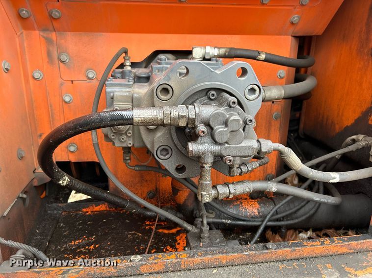 image for item NE9689 2011 Doosan DX255LC  excavator