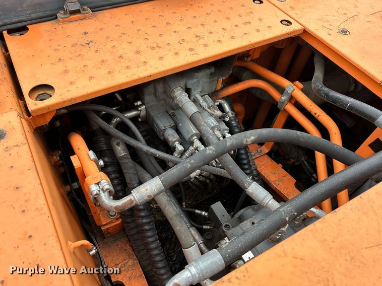 image for item NE9689 2011 Doosan DX255LC  excavator