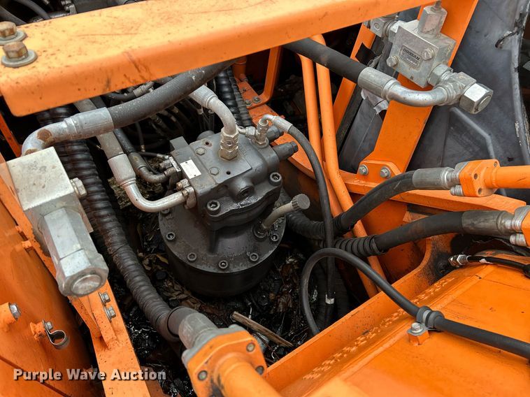 image for item NE9689 2011 Doosan DX255LC  excavator