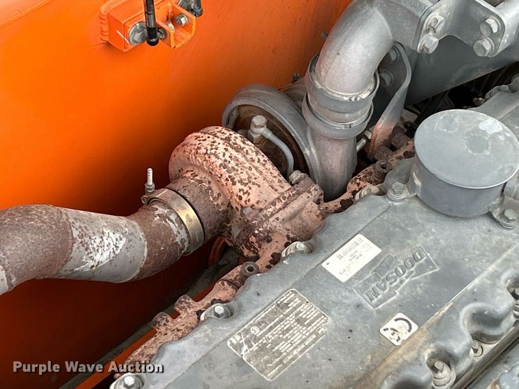 image for item NE9689 2011 Doosan DX255LC  excavator