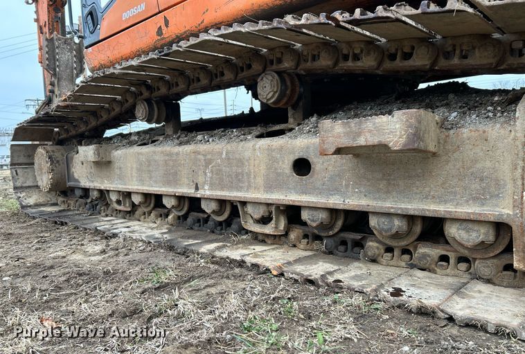 image for item NE9689 2011 Doosan DX255LC  excavator