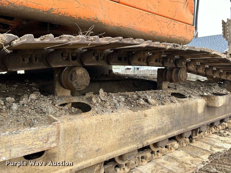 image for item NE9689 2011 Doosan DX255LC  excavator