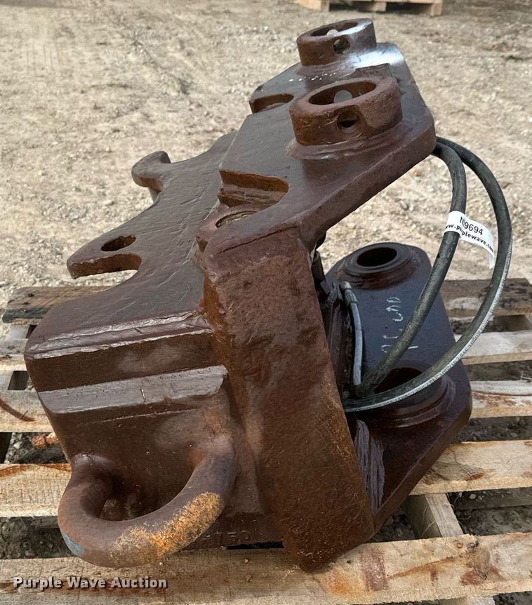 image for item NI9694 Hendrix  excavator quick coupler