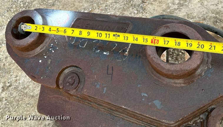image for item NI9694 Hendrix  excavator quick coupler