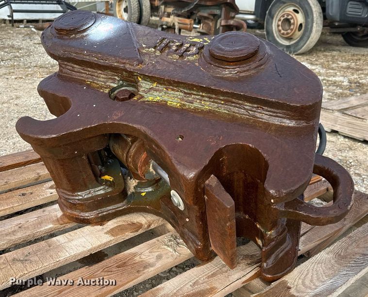 image for item NI9695 JRB  excavator quick coupler