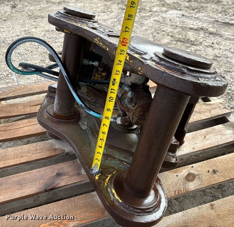 image for item NI9695 JRB  excavator quick coupler