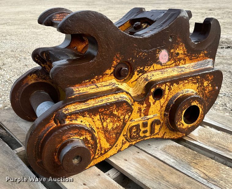image for item NI9696 JRB  excavator quick coupler