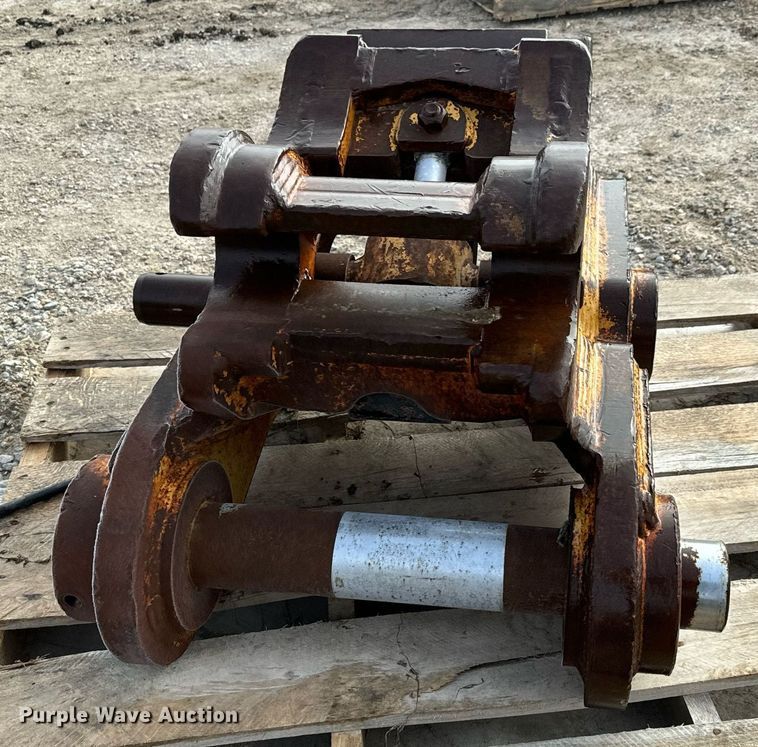 image for item NI9696 JRB  excavator quick coupler