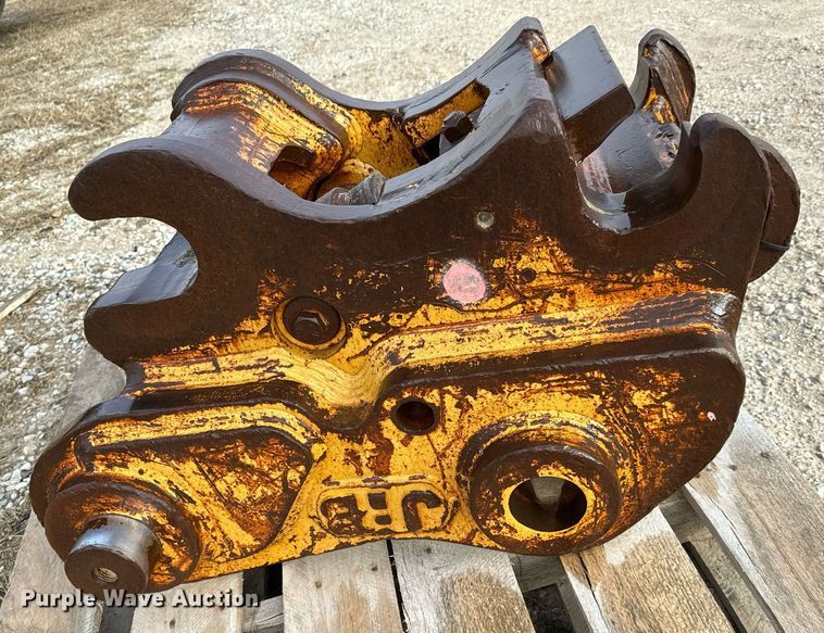 image for item NI9696 JRB  excavator quick coupler